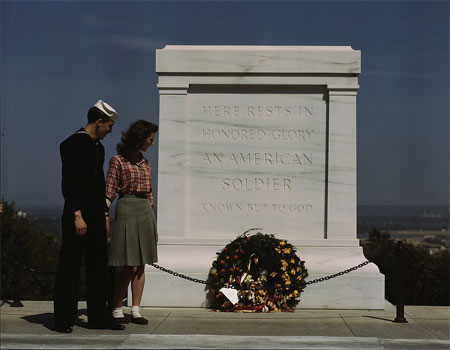 Sailor and girl at the Tomb of the Unknown Soldier, Washington, D.C.